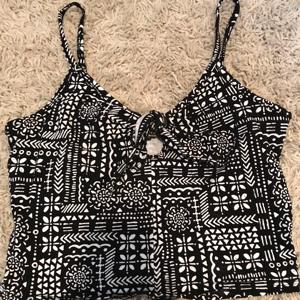 Black and White printed crop top